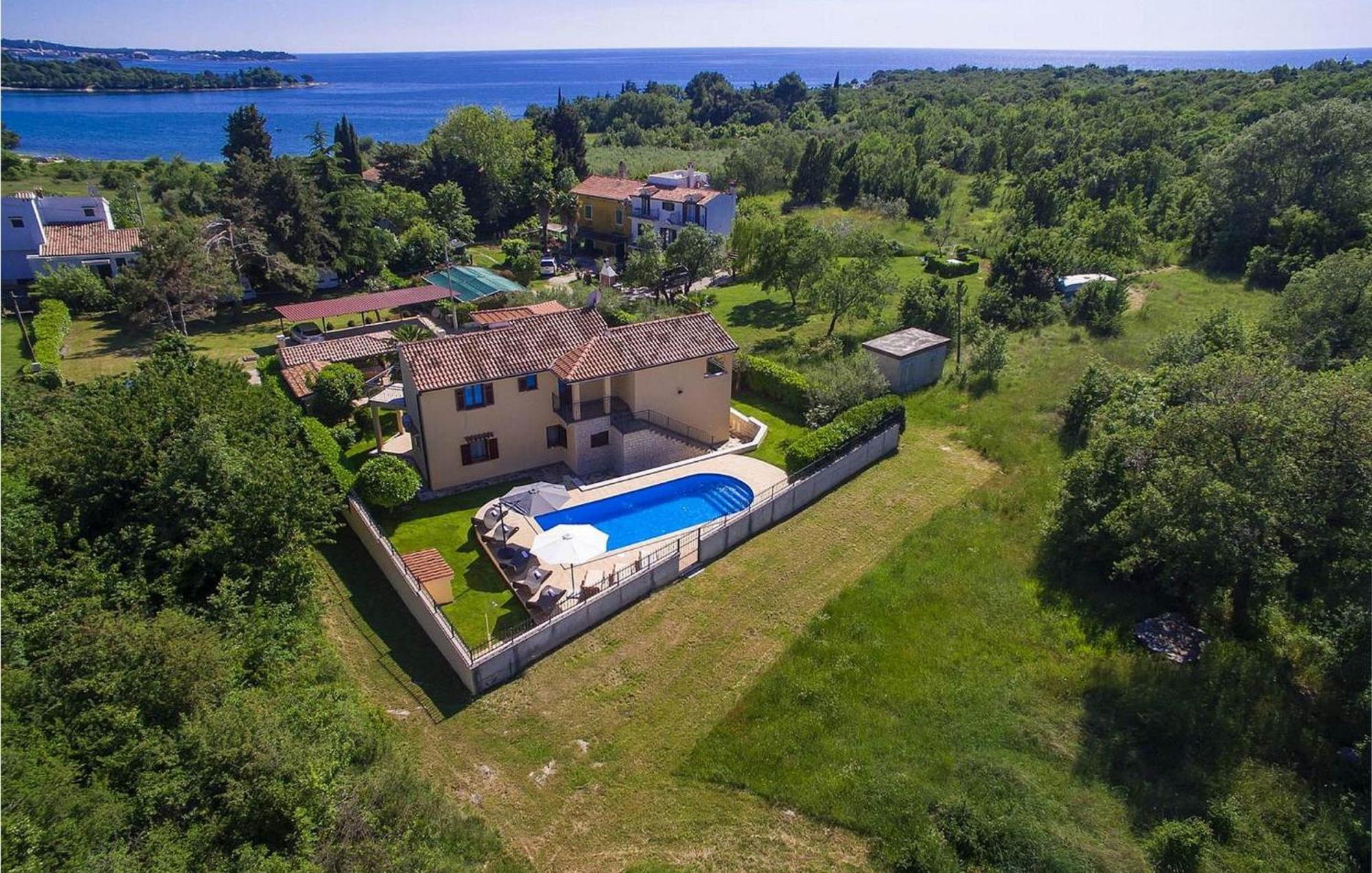 Saladinka 2 Holiday home Porec